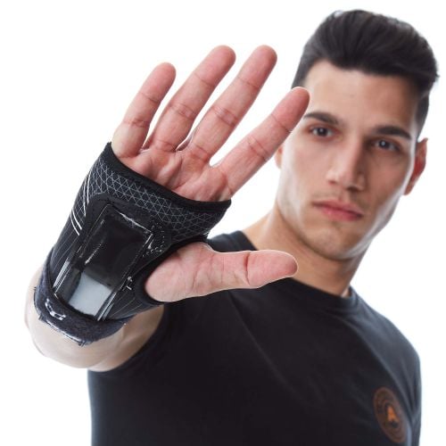 What to Look For in Ski & Snowboard Body Armour